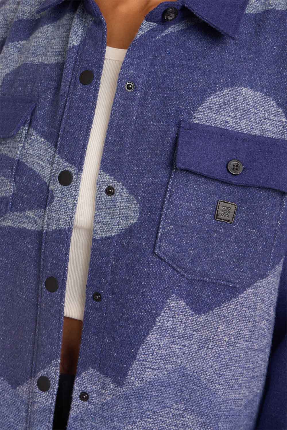 Roark - Amberley Long Bendik - Evening Blue - Detail