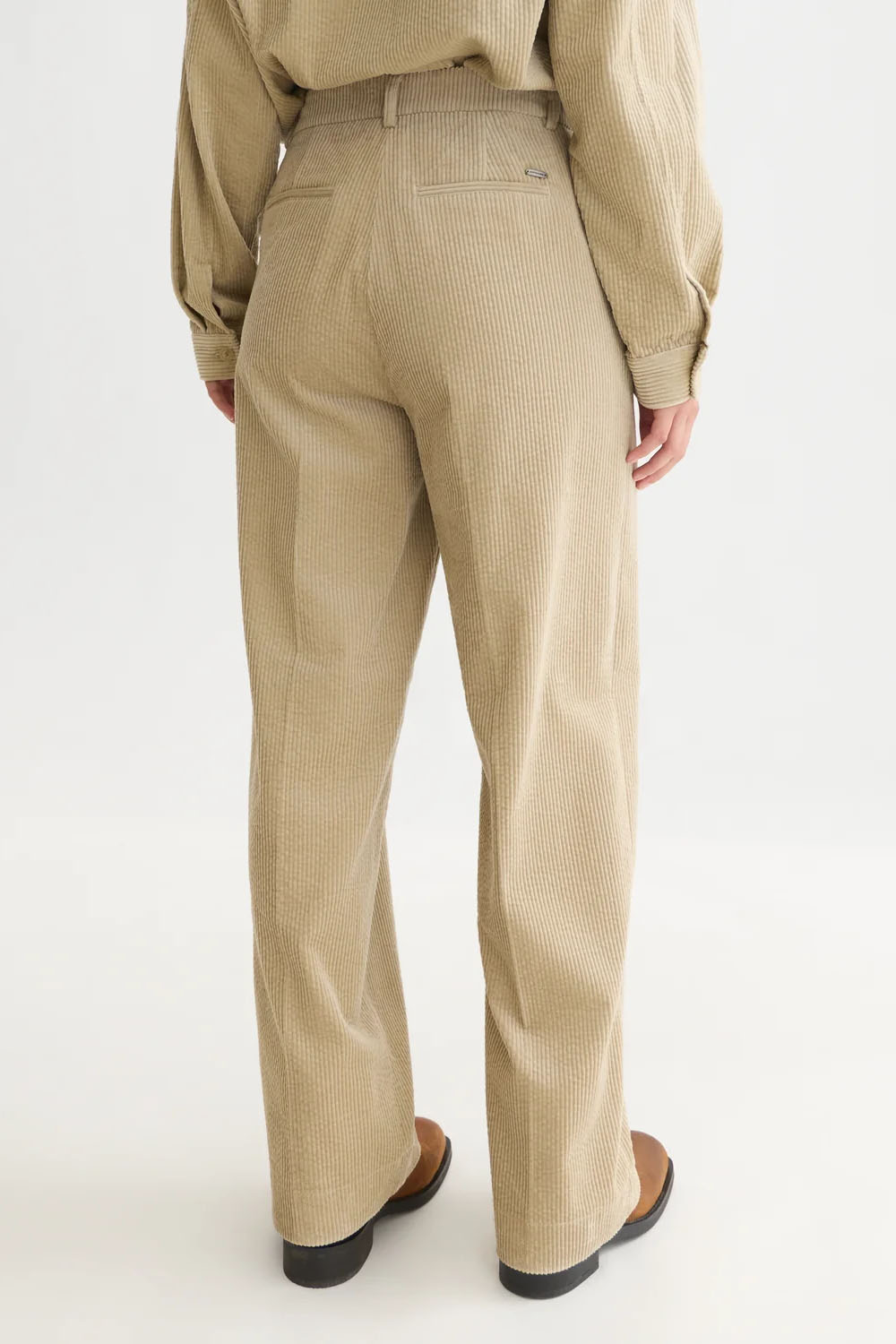 Scotch & Soda Cleo Corduroy Pant in Aluminum — Back view