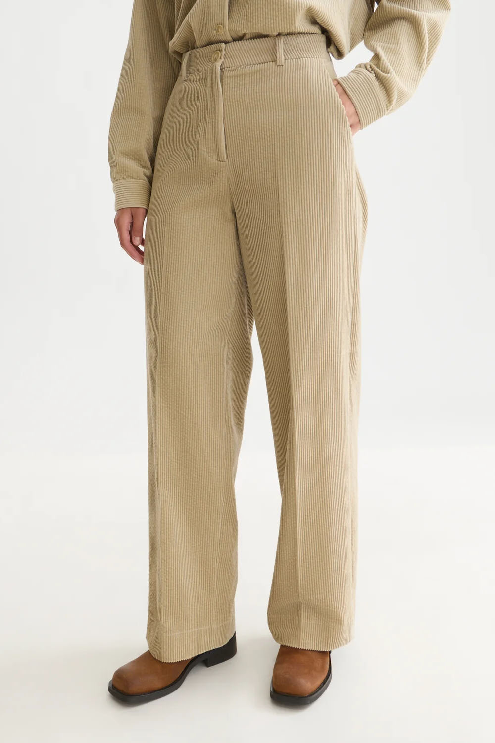 Scotch & Soda Cleo Corduroy Pant in Aluminum — Front view