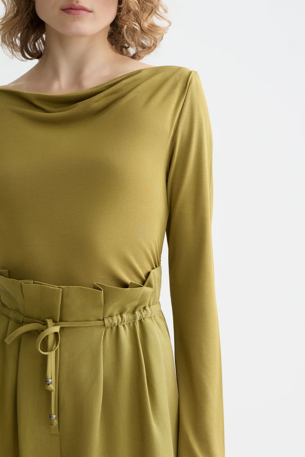 scotch and soda drapey modal ls green moss detail