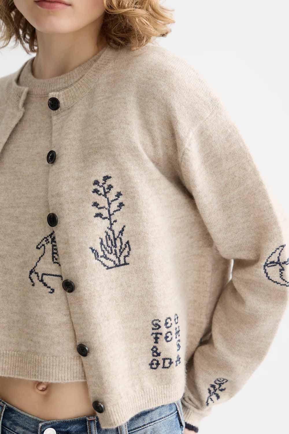scotch and soda embroidered crewneck cardigan oatmeal melange detail