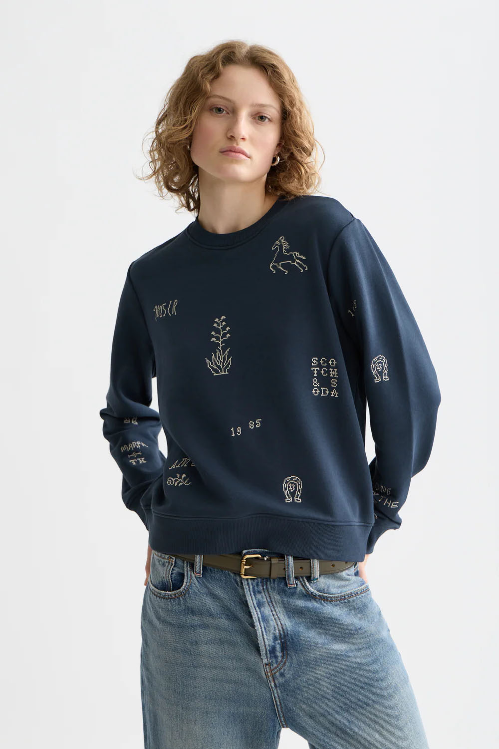 scotch and soda embroidered sweatshirt carbon front