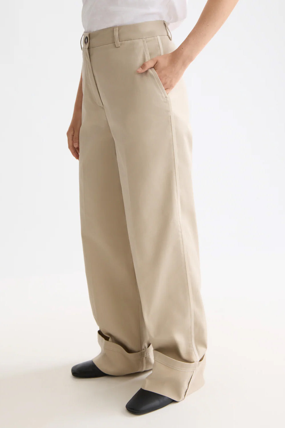 scotch and soda luca high rise chino plaza taupe side