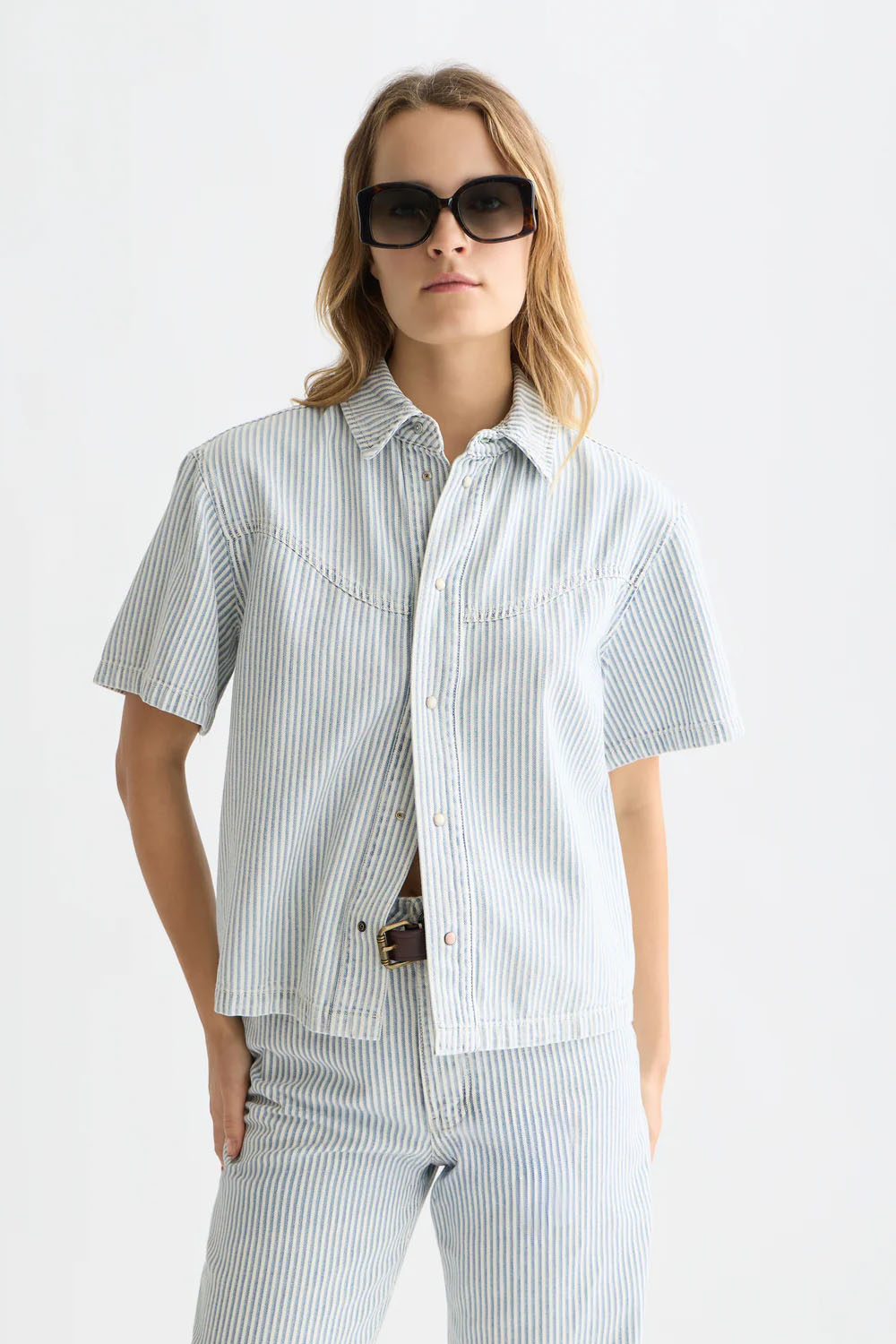 scotch and soda ss denim shirt indigo stripe front