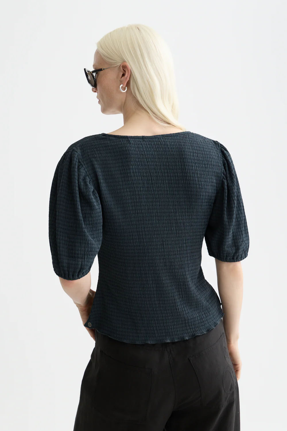scotch and soda structured v neck top carbon back