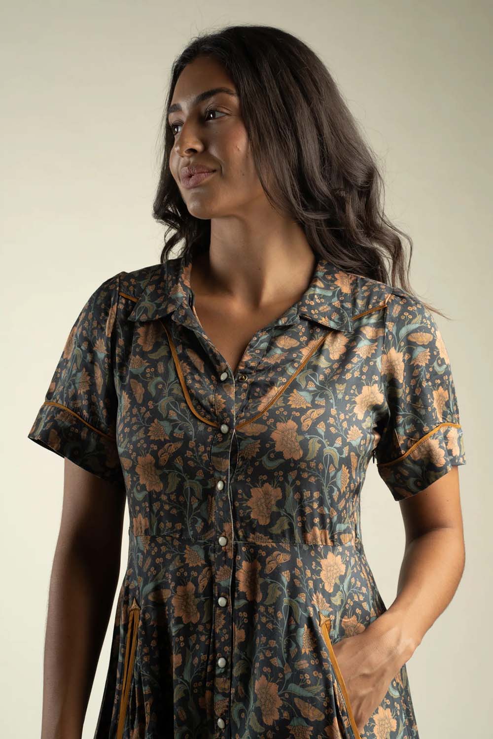 sendero-la-dahlia-dress-copper-floral-detail