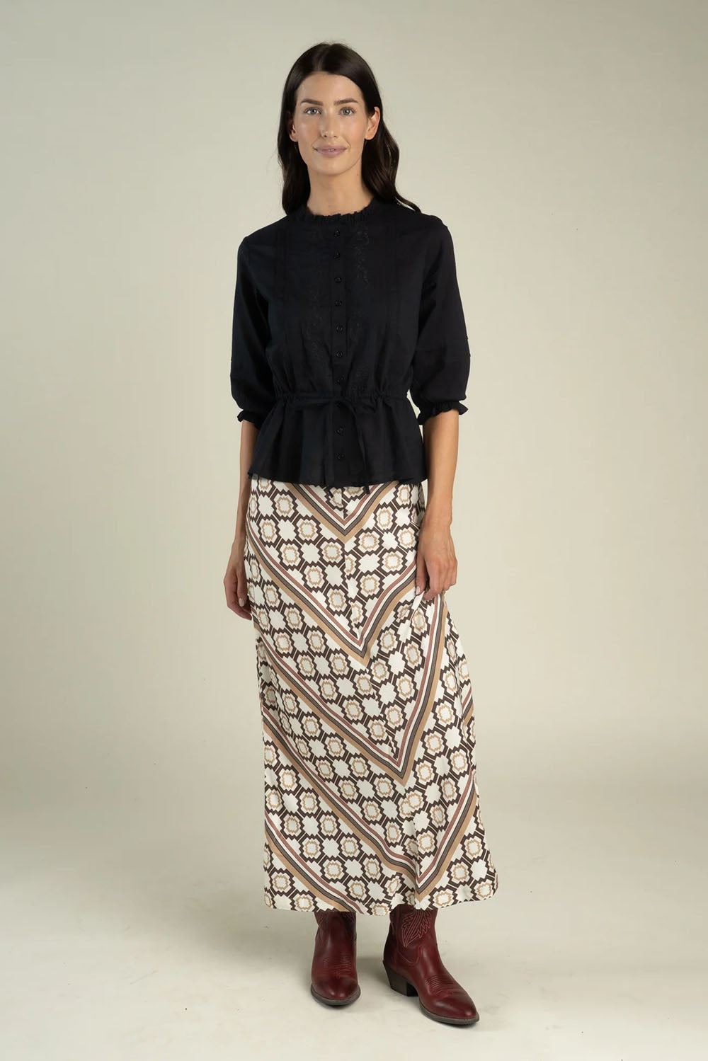 sendero-pearla-slip-skirt-chinati-chevron-flax