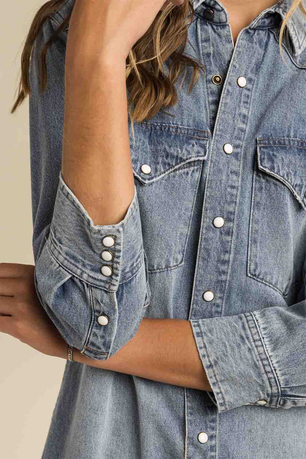Sendero - Annie Pearl Snap Shirt Dress - Classic Denim - Sleeve