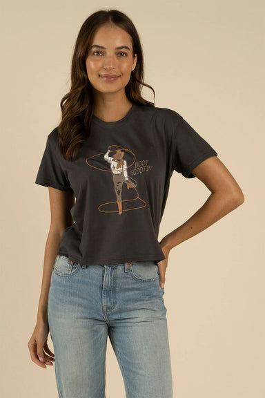 Sendero - Boot Scootin' Crop Tee - Vintage Black - Model