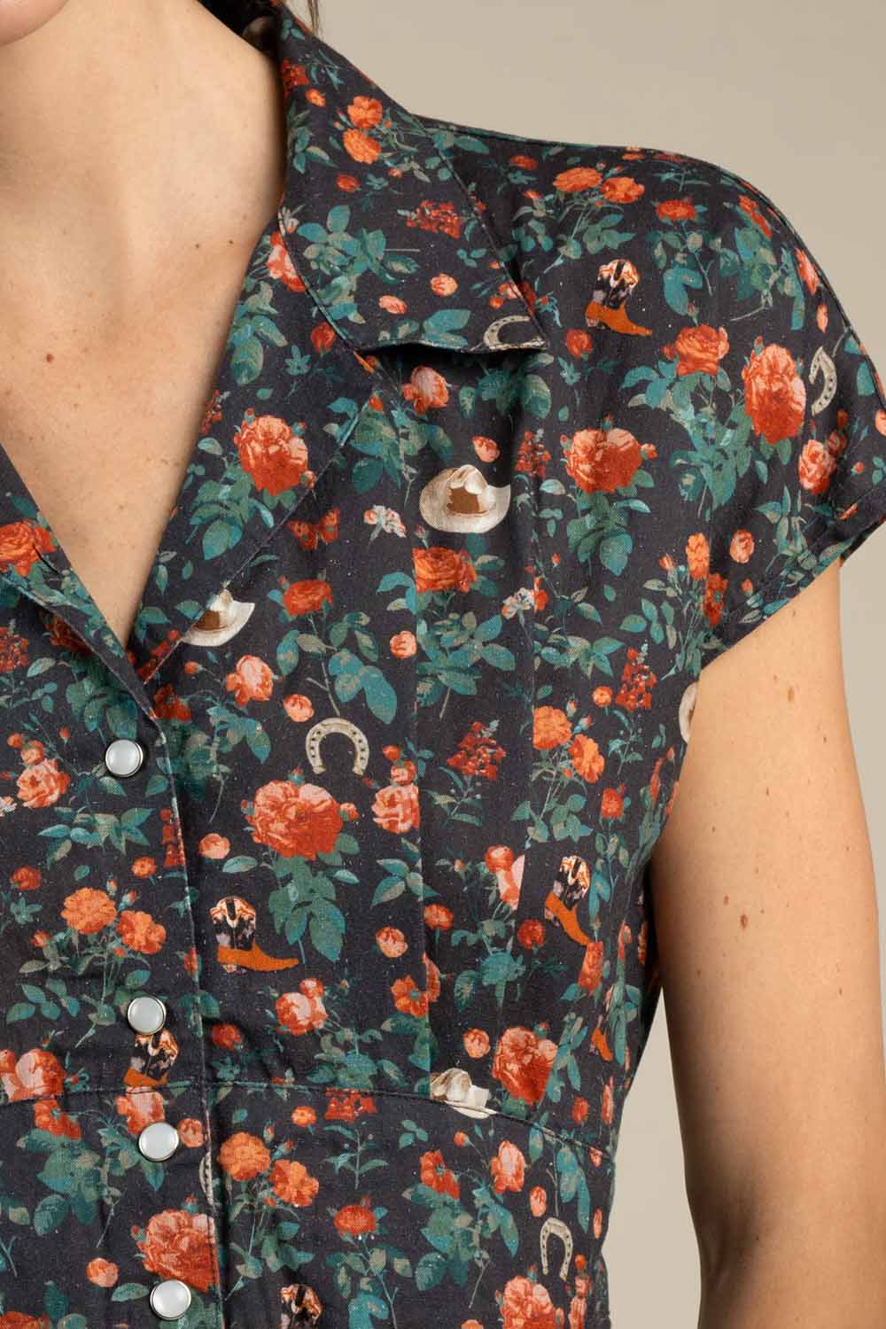 sendero marabella dress desert rose detail