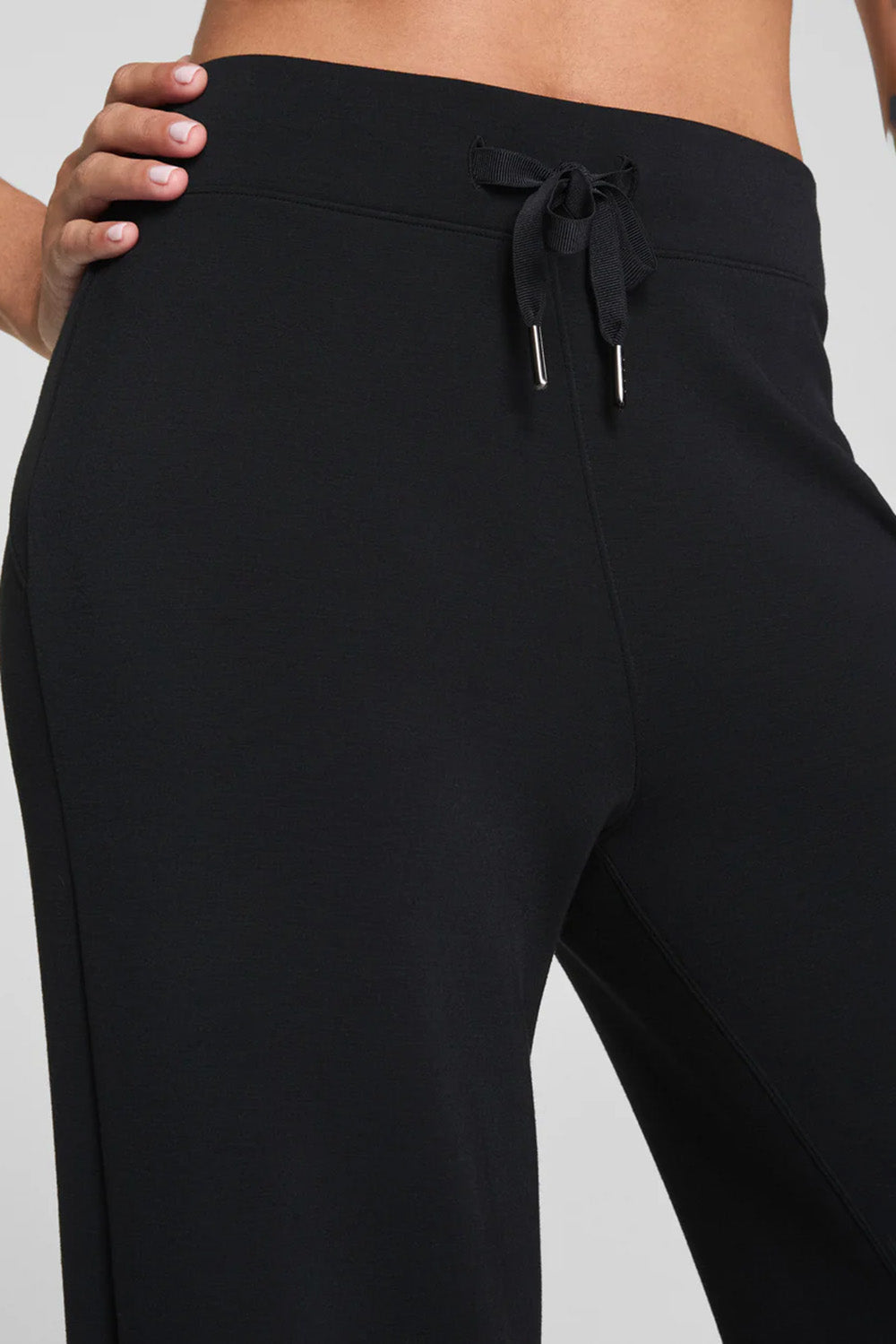 spanx airessentials wide leg pant very black front detail