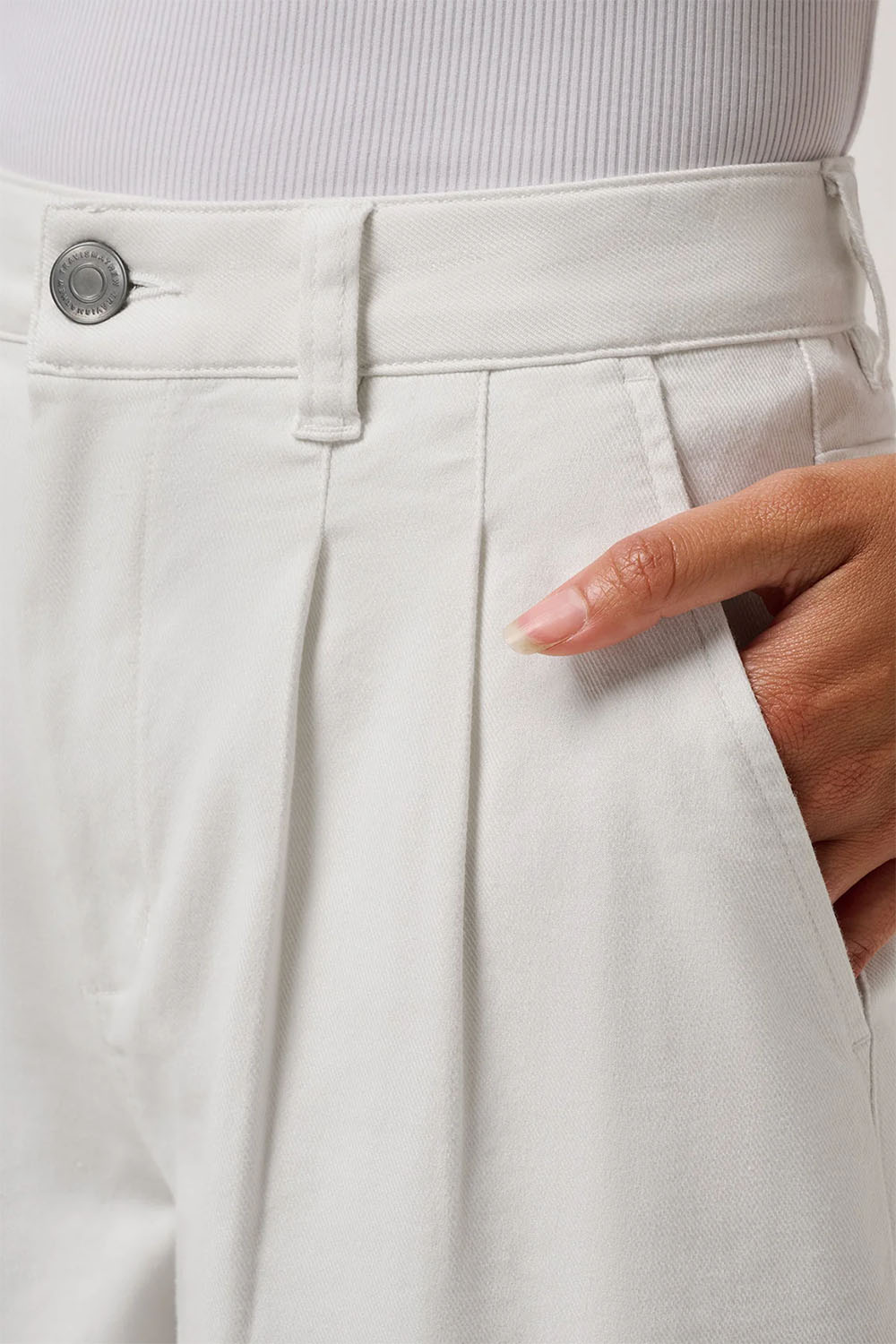 travis mathew everyday wide leg pant white detail