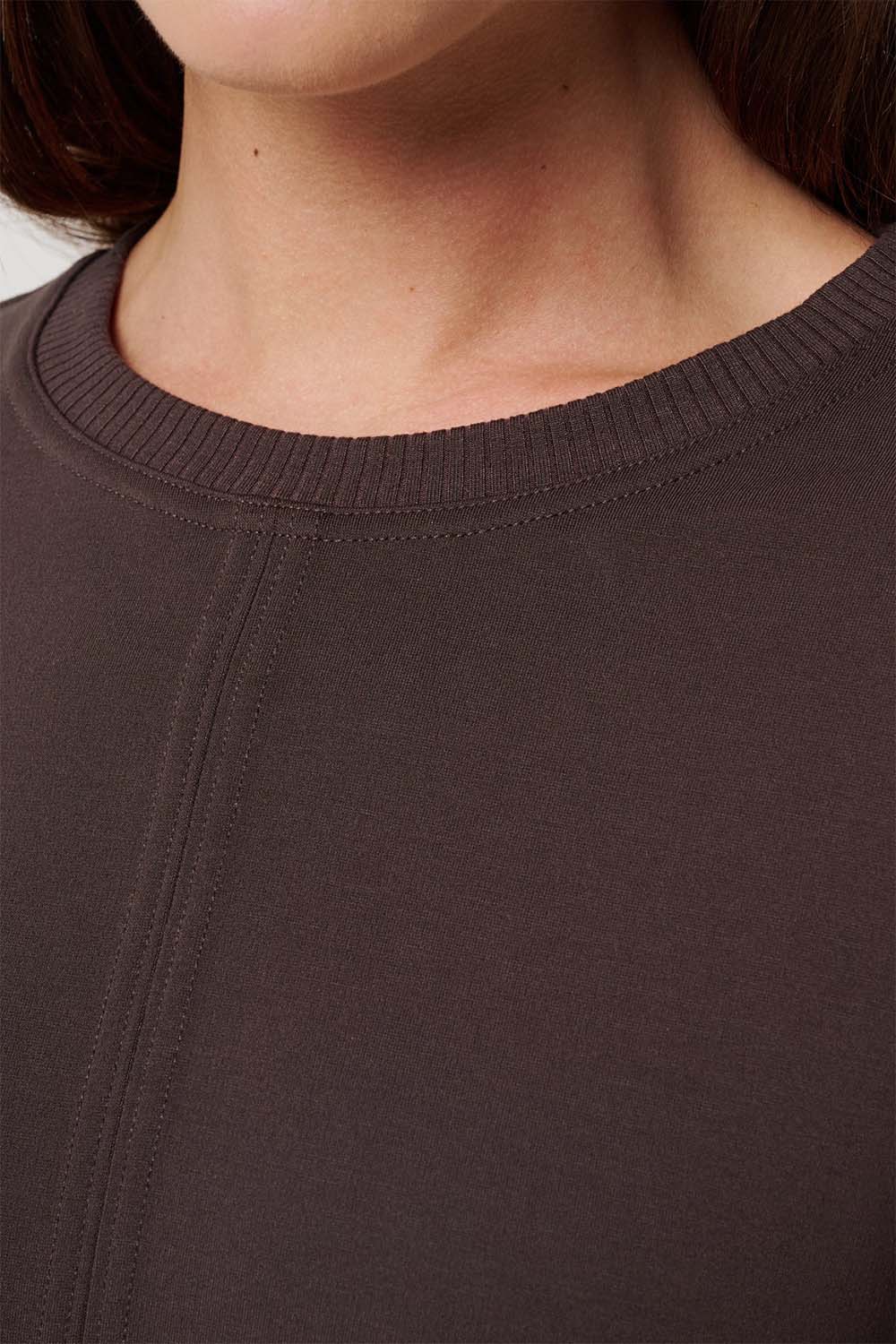 Travis Matthew - Friday Ponte Top - Coffee Grounds - Detail