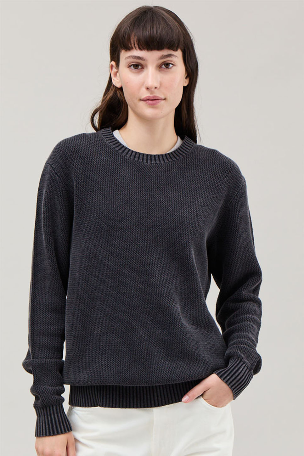 Richer Poorer - Dune Sweater - Black - Front