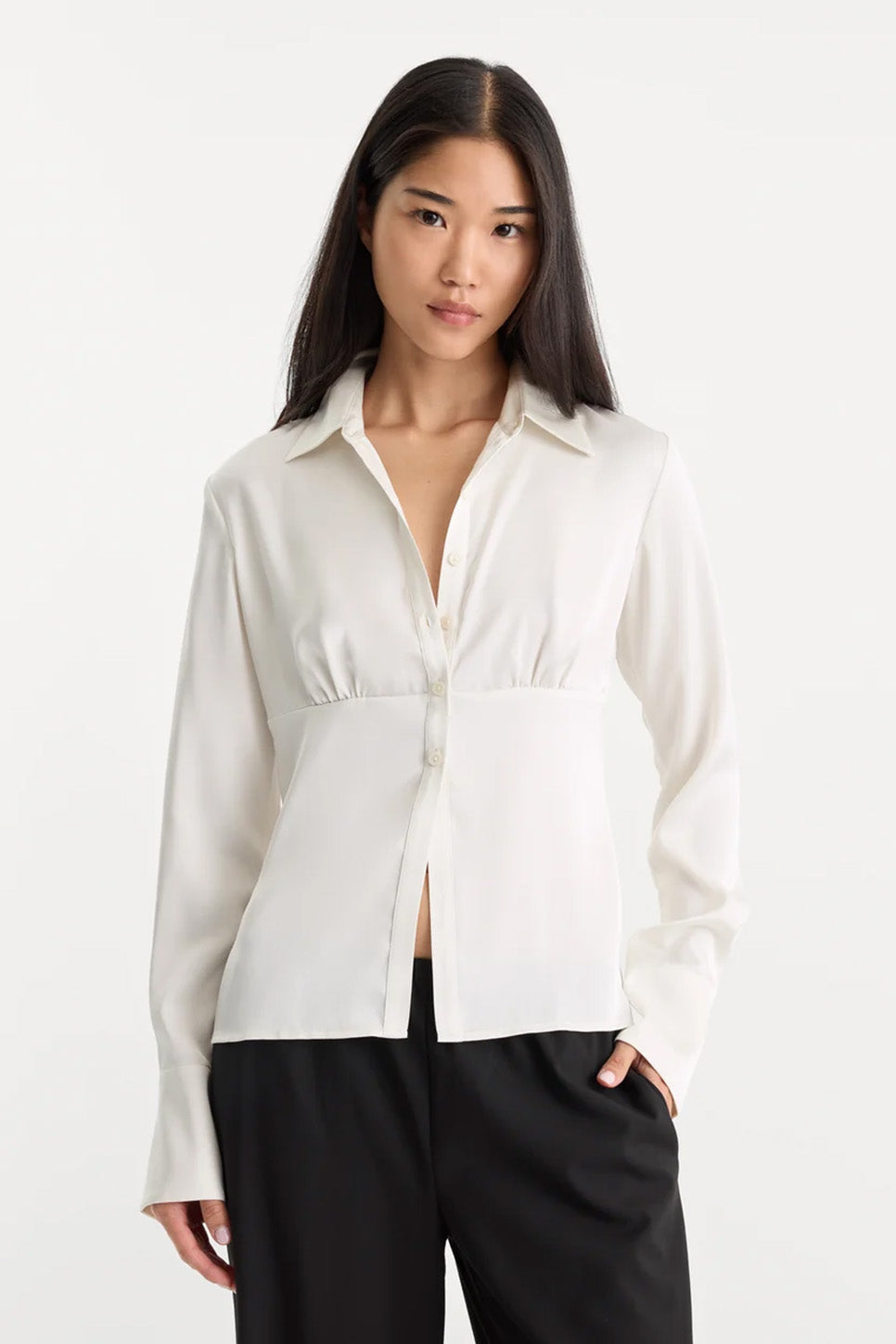Good American - The Satin Femme Shirt - Chalk - Front