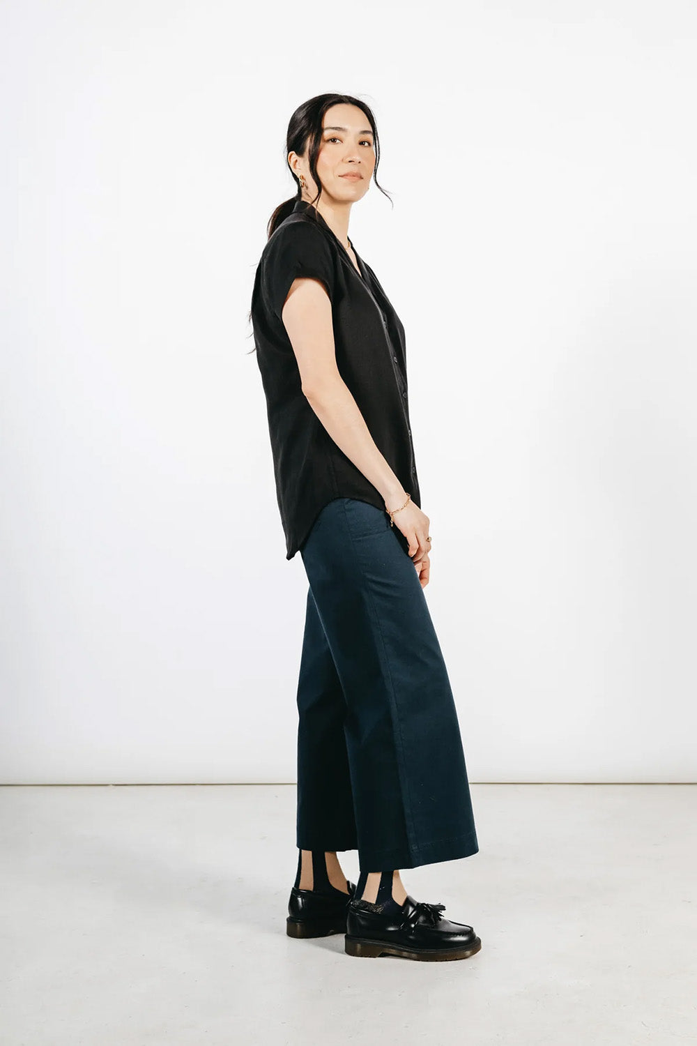 Bridge & Burn - Innes - Black - Side