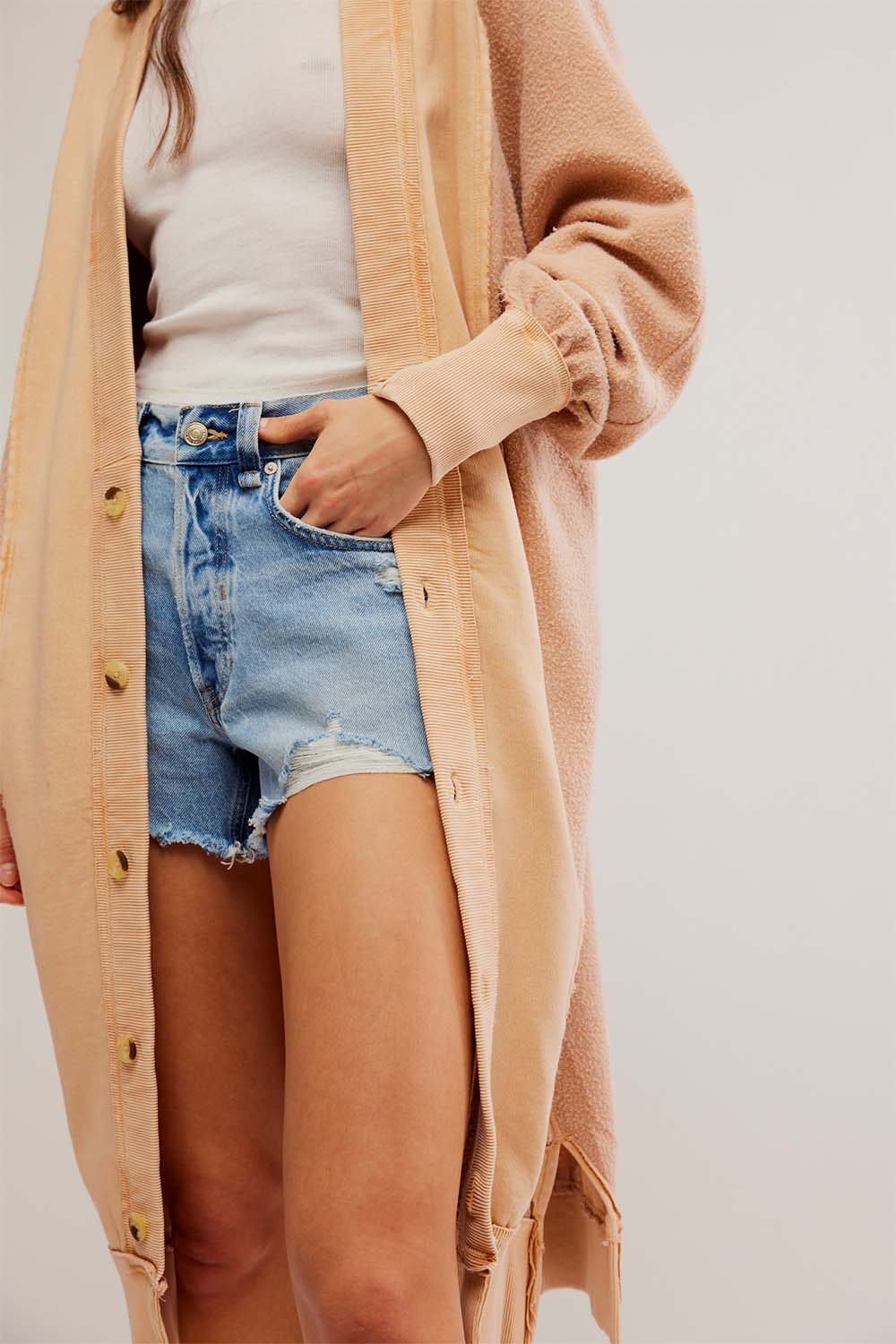 Free People - Dreamy Blue Cardi - Cuban Sand - Detail