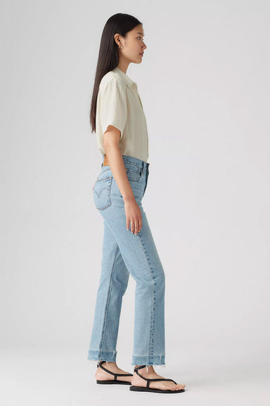 Levis - 501 Jean - Outside Theater - Side
