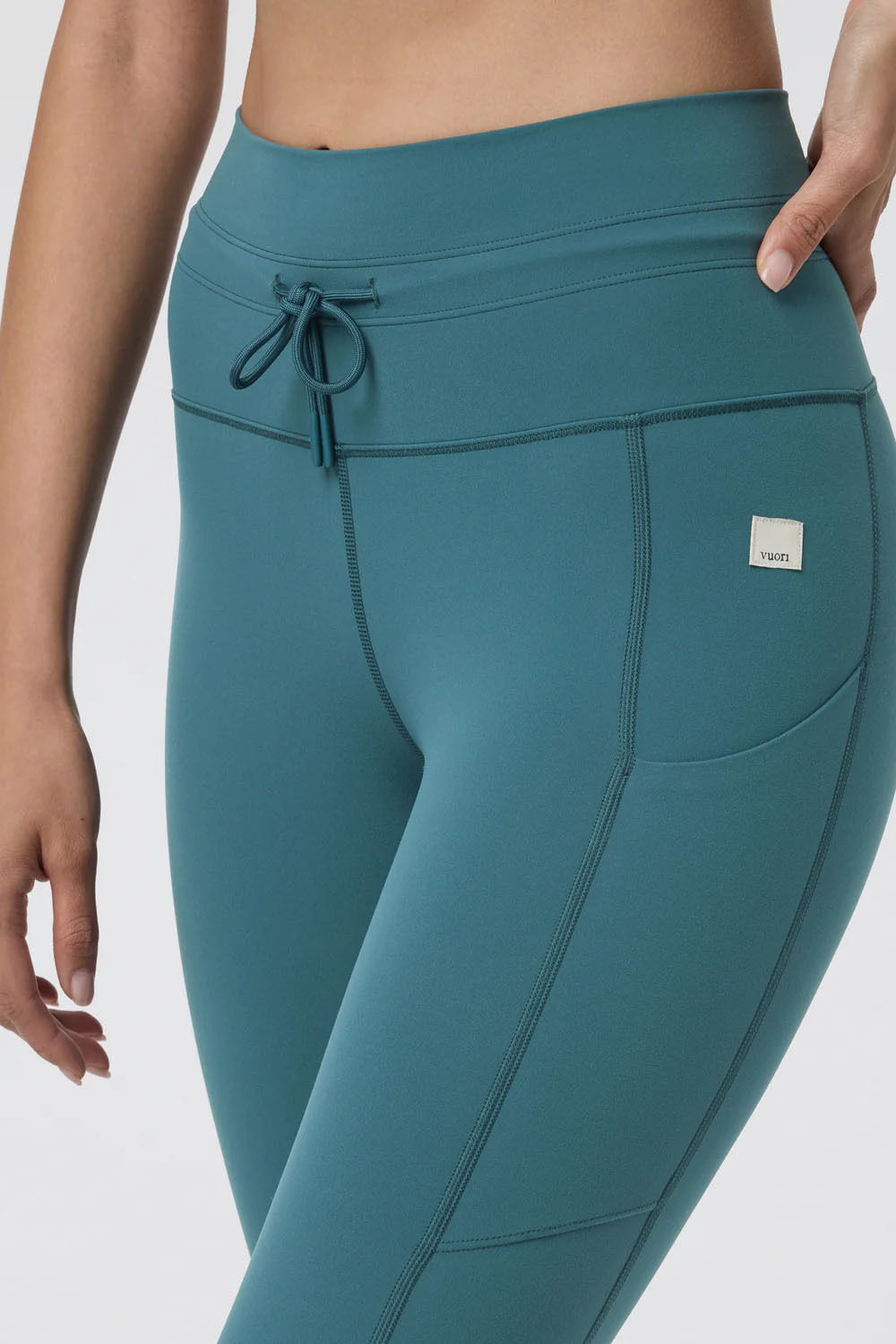 Vuori - Daily Pocket Legging - Tidal - Detail