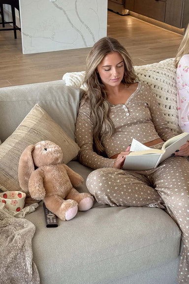 Happy Camp3r - Emma Lounge Bottoms - Light Brown - Model