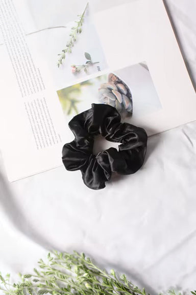 Pearl of the West - Hair Scrunchie - Black