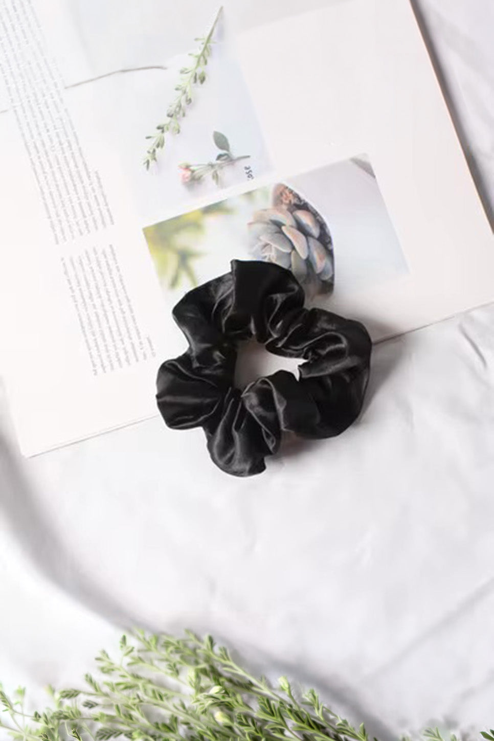 Pearl of the West - Hair Scrunchie - Black