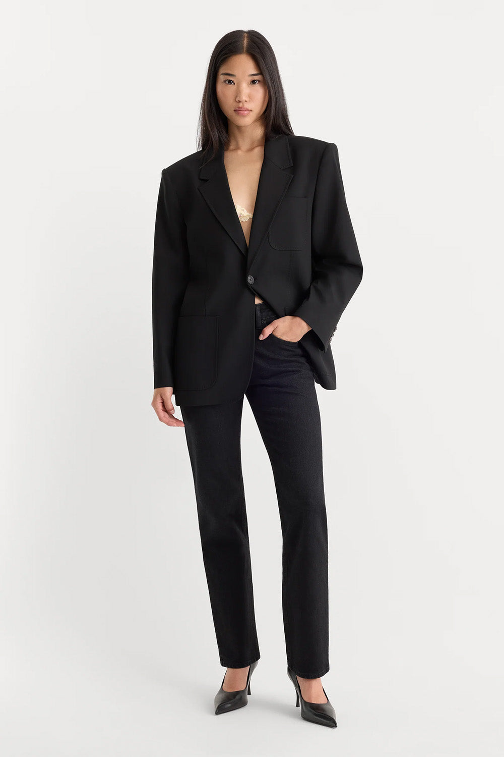 Good American Vintage Straight in Black441 — Front view