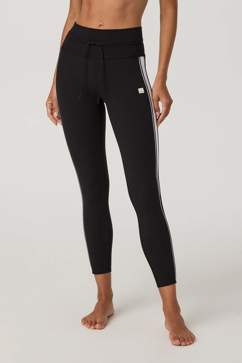 vuori-daily-track-legging-black-front