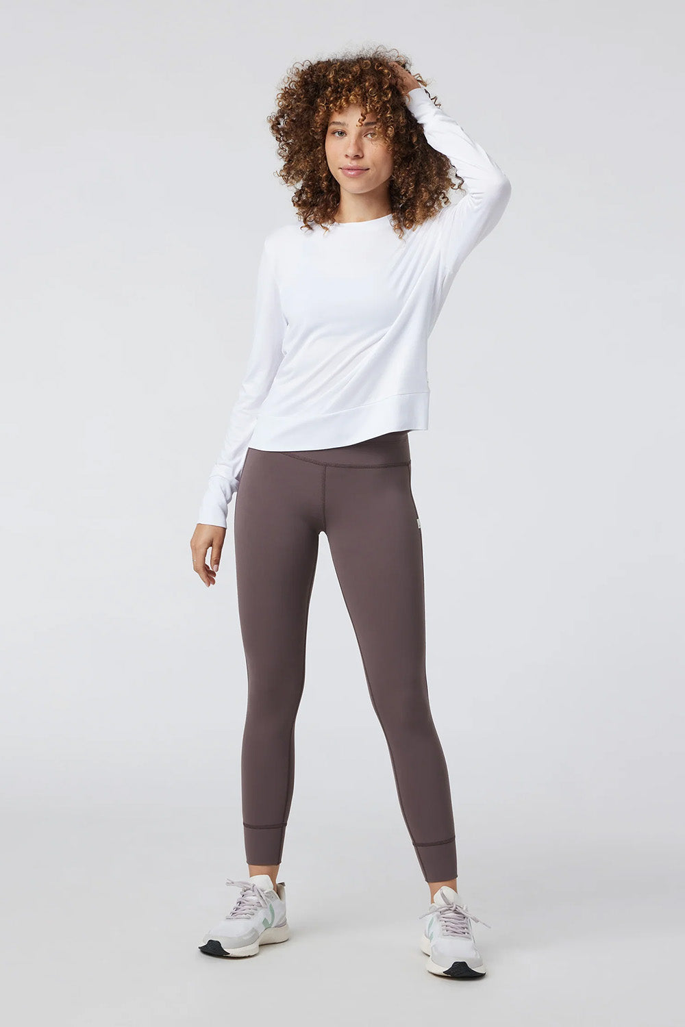 vuori-daydream-crew-white