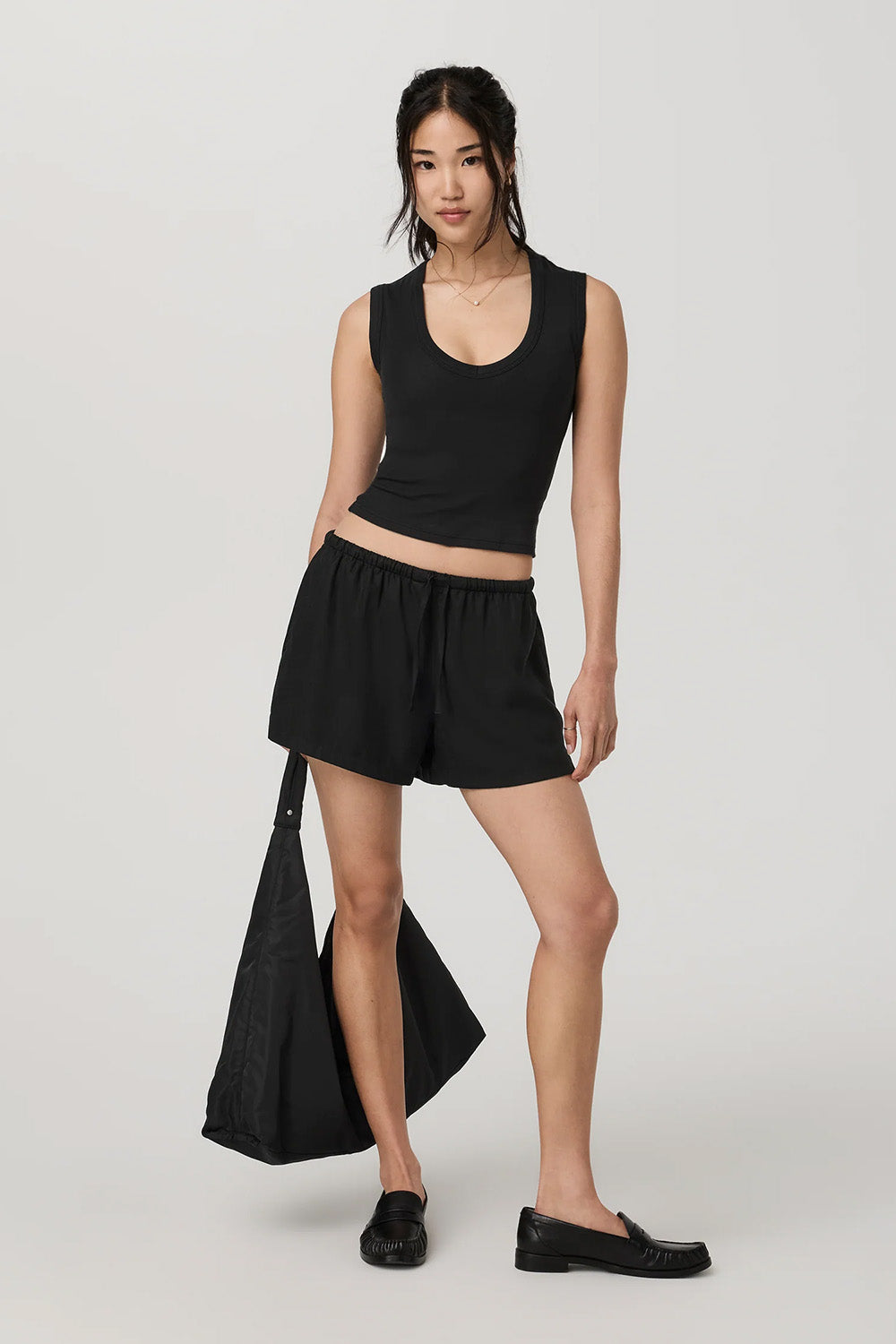 vuori-feather-stretch-tank-black