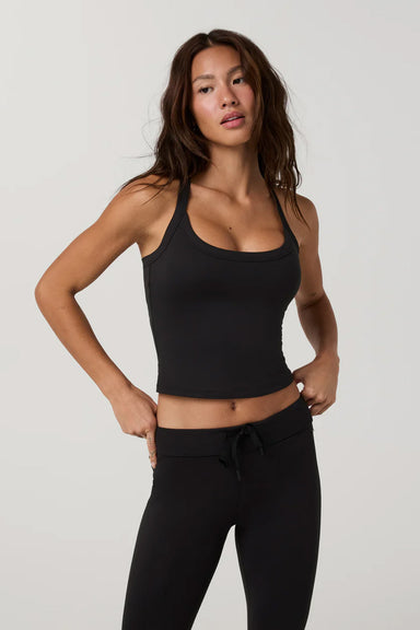 vuori-halo-crossback-tank-solid-black-profile