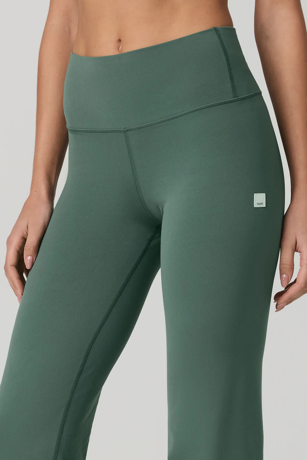 vuori all the feels straight leg agate green detail