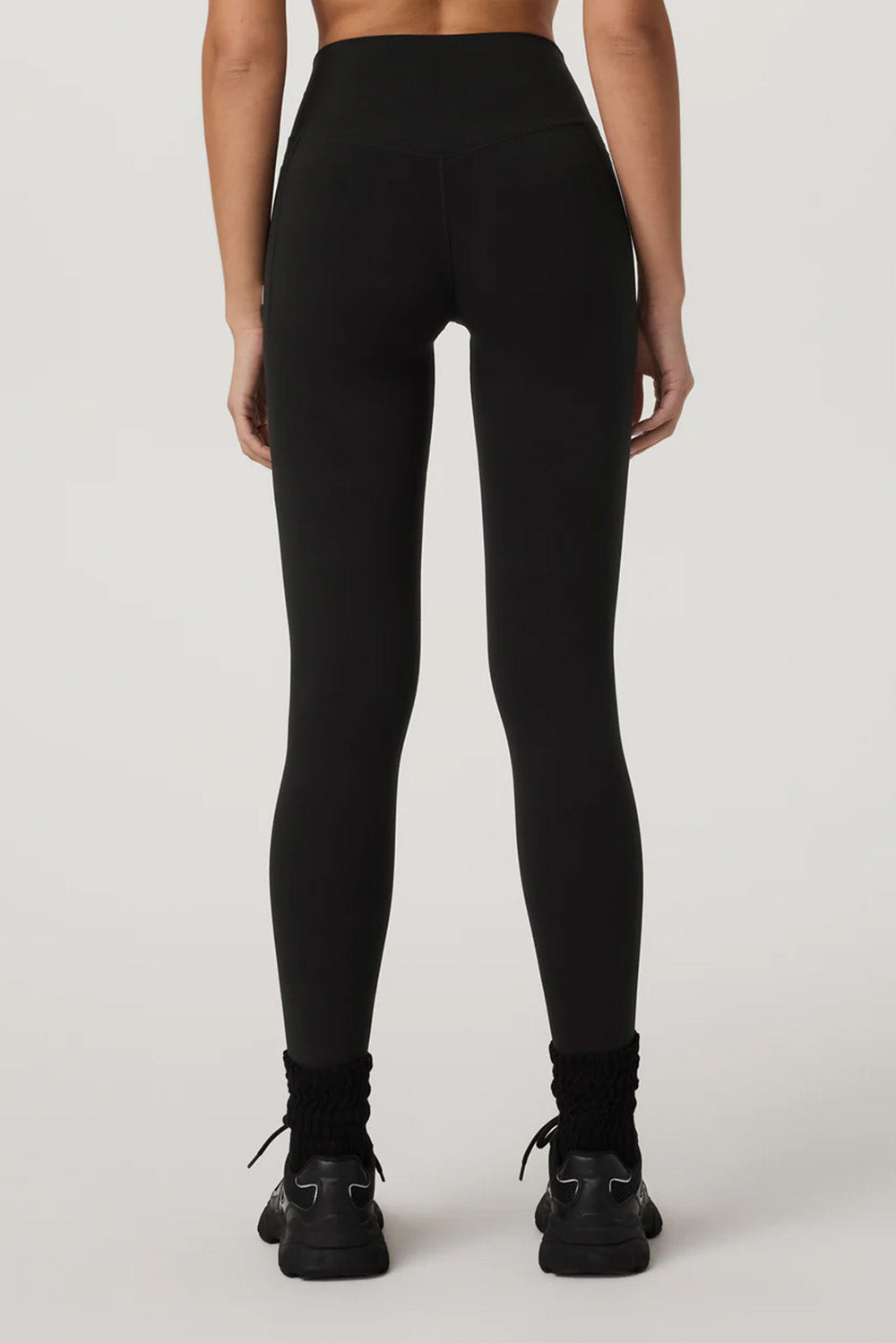 vuori all the form pocket legging black back