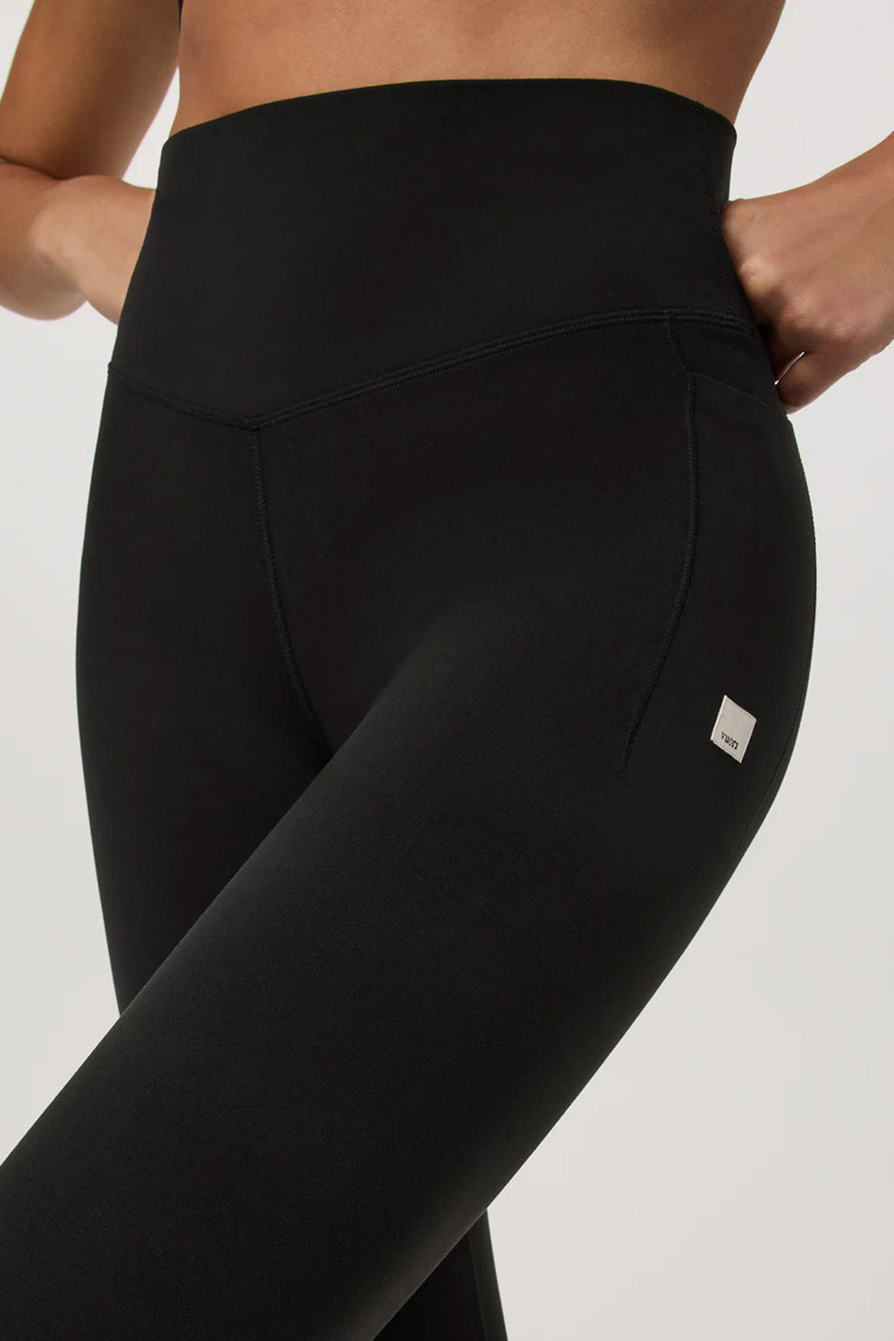 vuori all the form pocket legging black detail
