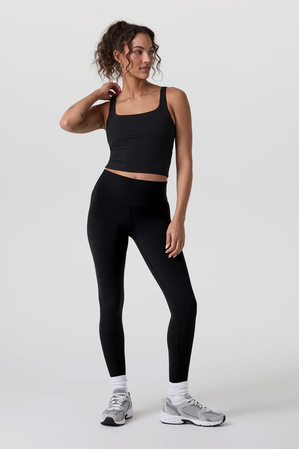 vuori all the form tank black 