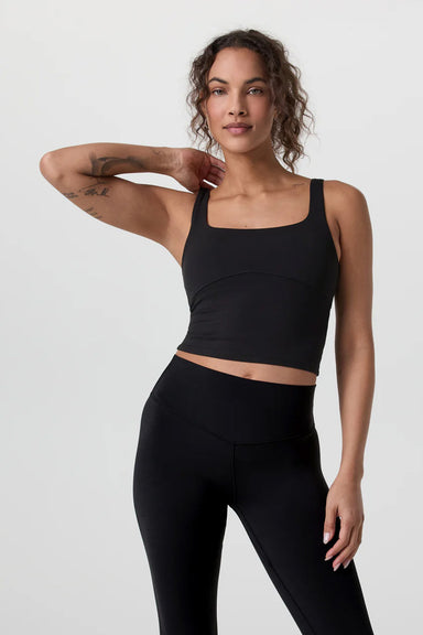 vuori all the form tank black front