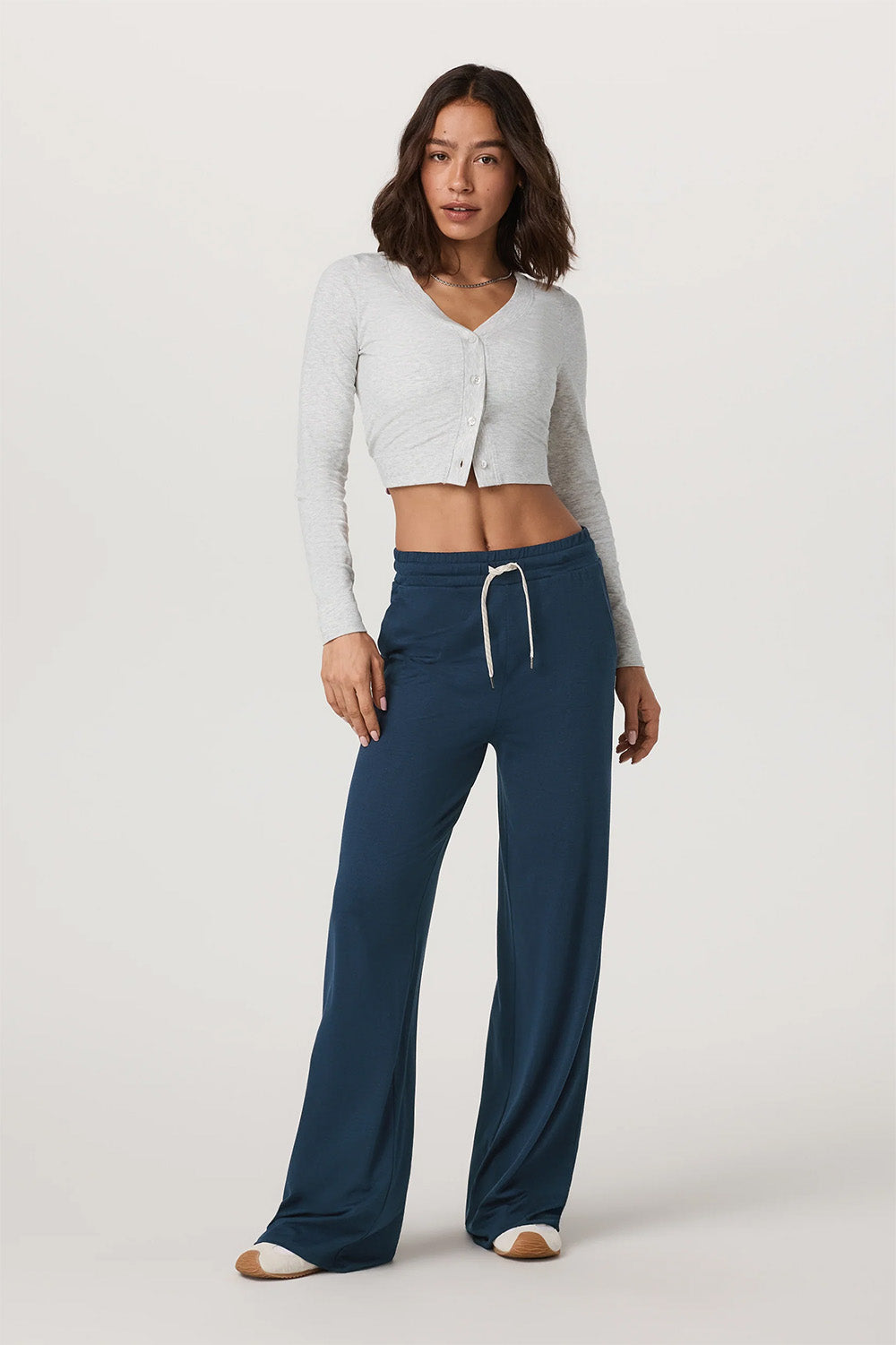 Vuori - LS Pose Mini Cardigan - White Heather Grey