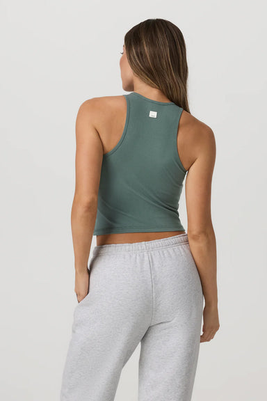 vuori pose plyo tank agate green back