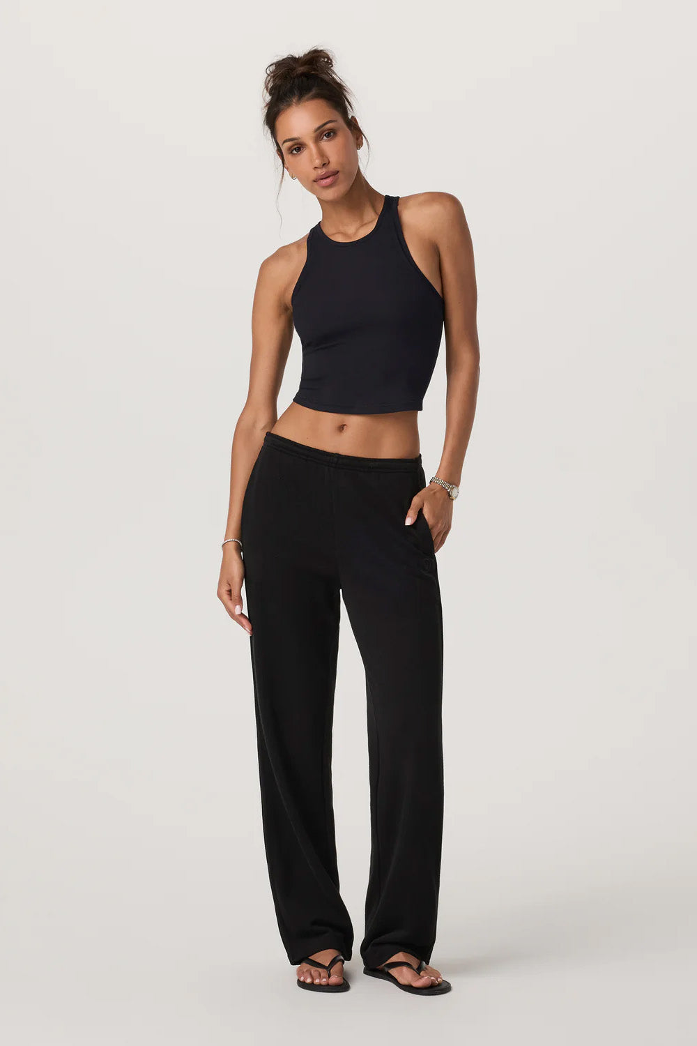 vuori pose plyo tank black