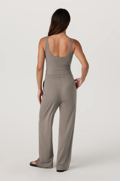 vuori pose scoop jumpsuit smokey taupe back