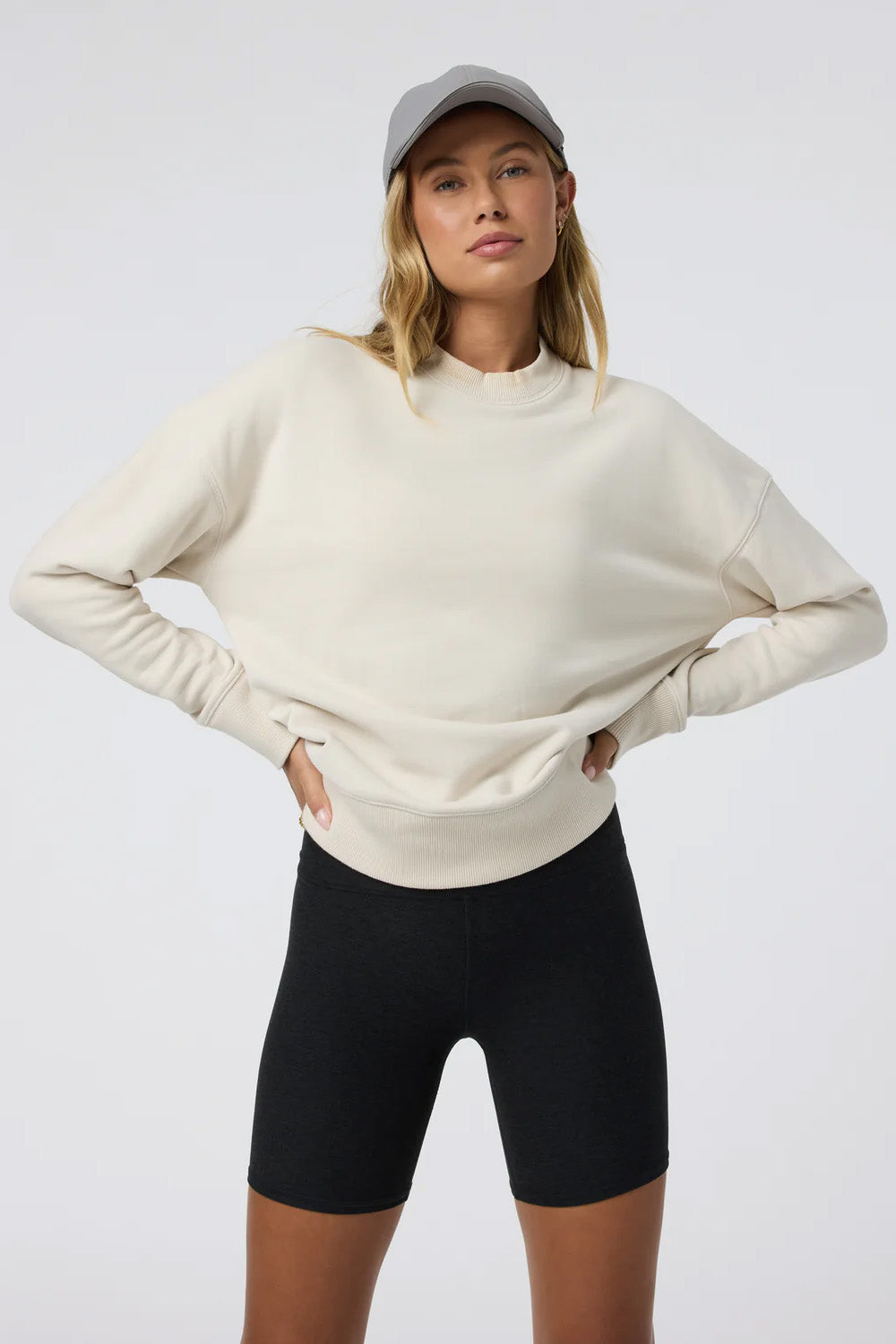 Vuori - Sedona Weekender Crew - Bone - Front