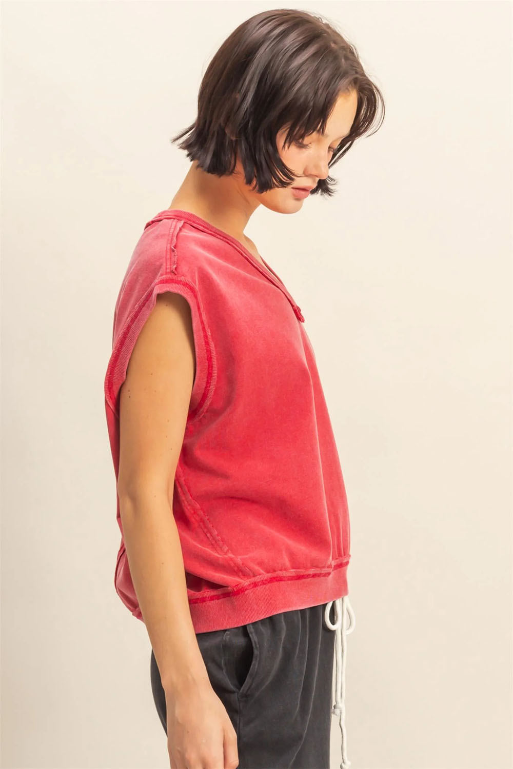 Double Zero - Sleeveless V-Neck Vest - Red - Side