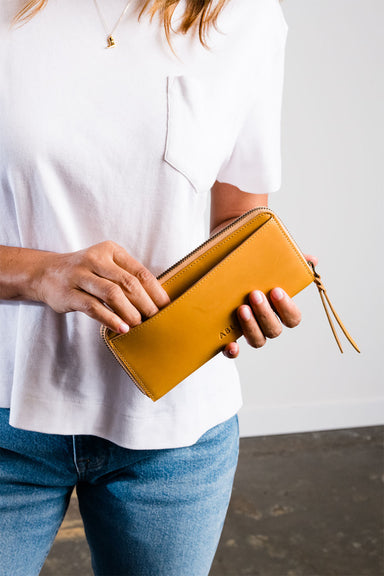 Able - Zip Around Wallet - Cognac - Model