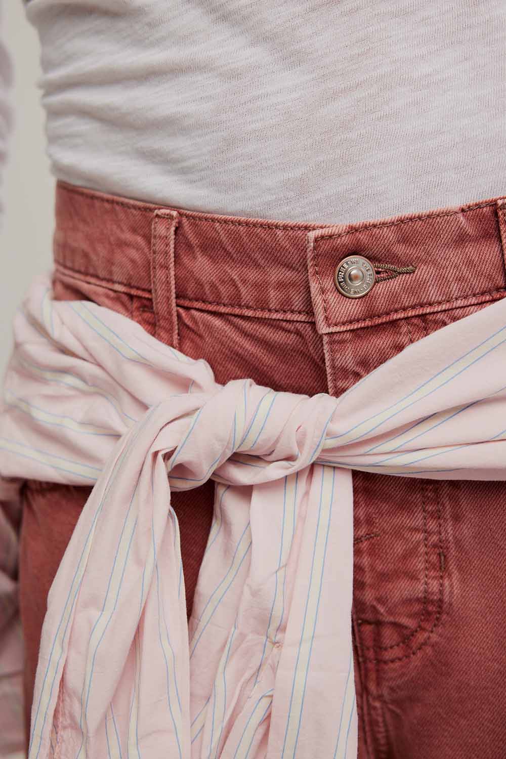 Free People - Good Luck Mid Rise Barrel Jean - Sunsetter - Detail