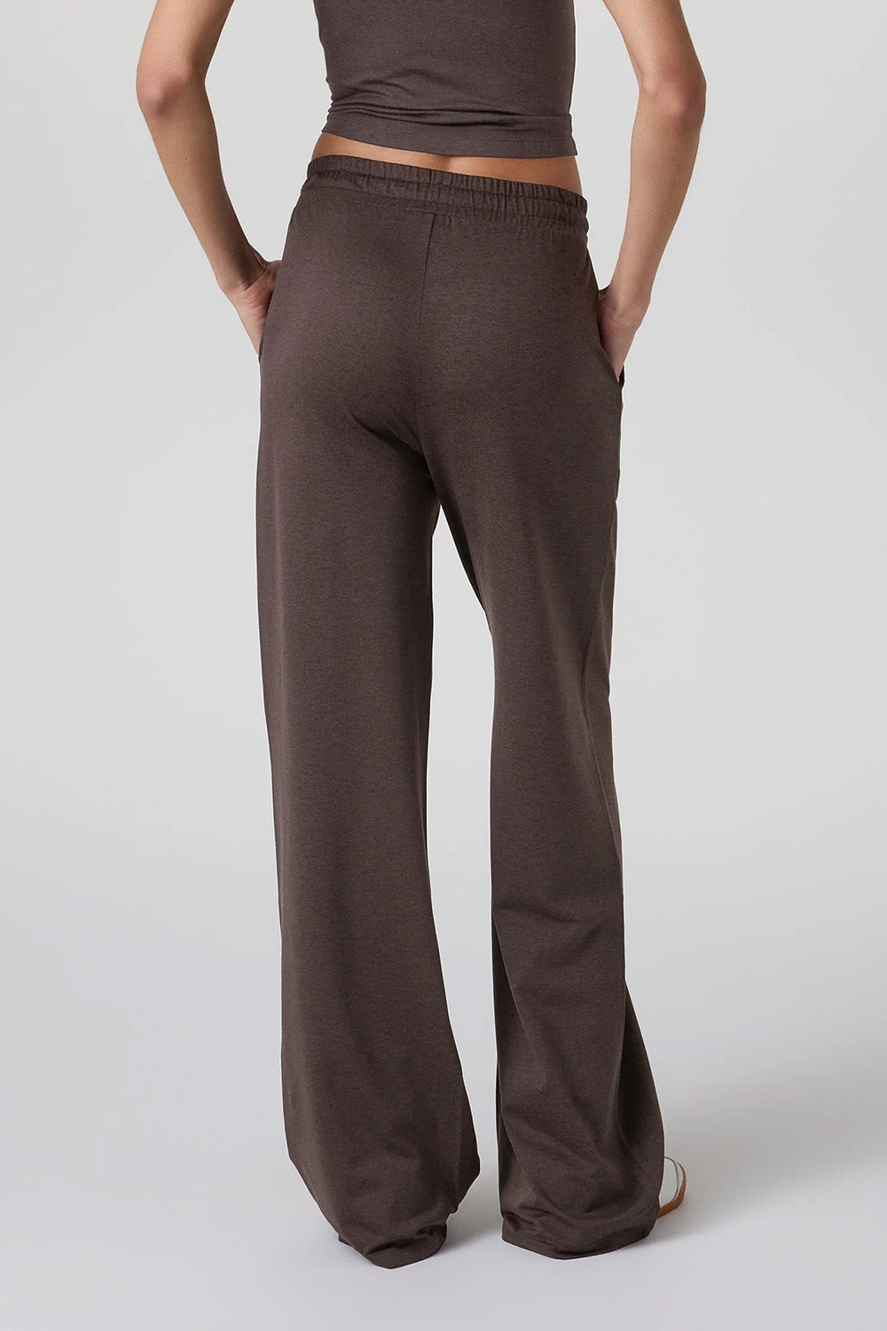 Vuori - Halo Essential Wide Leg - Java Heather - Back