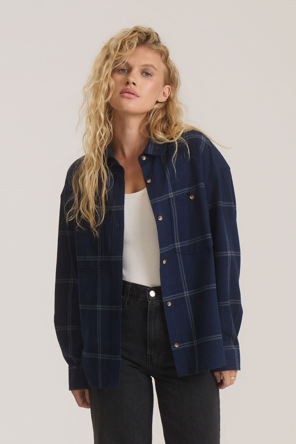 Roark Revival Amberley Light in Deep Navy — Quarter view