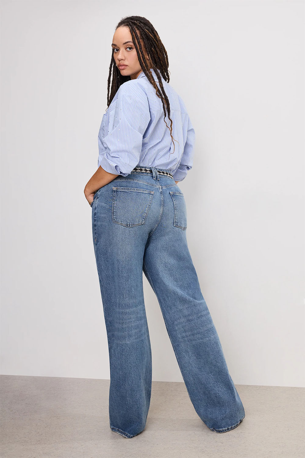Good American - Good Ease Relaxed Jeans - Indigo - Plus Back