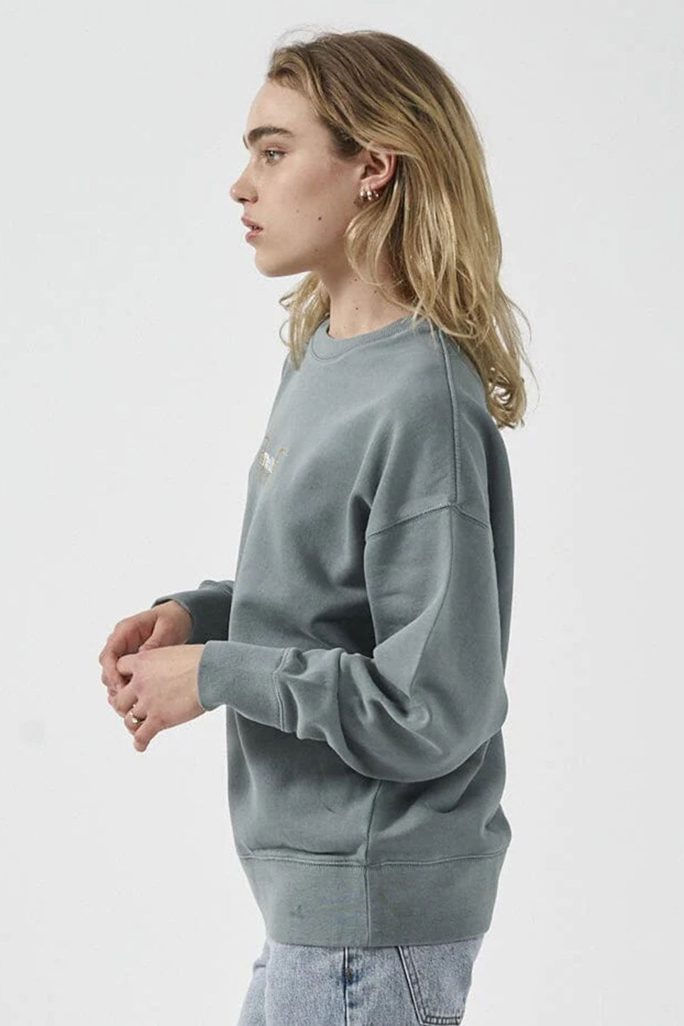 GOLDEN WINGS SLOUCH CREW