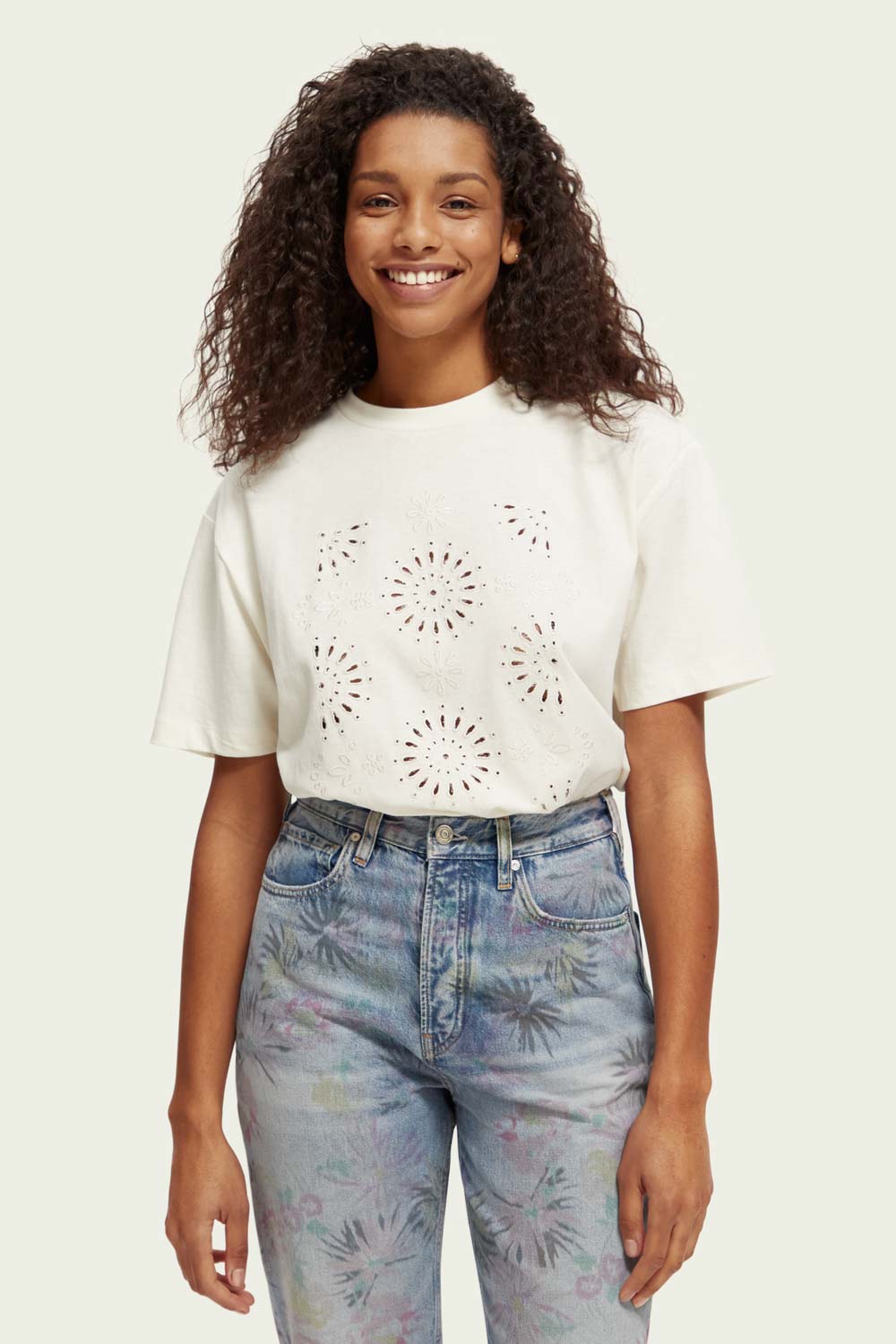 Scotch & Soda - Embroidered Loose Fit Tee - Vanilla White